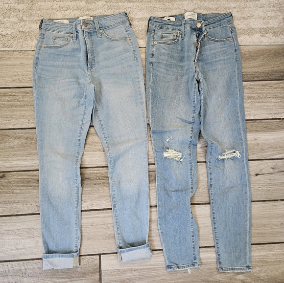 Lot 2 Pair of Universal Thread Jeans - Picture 4 of 4